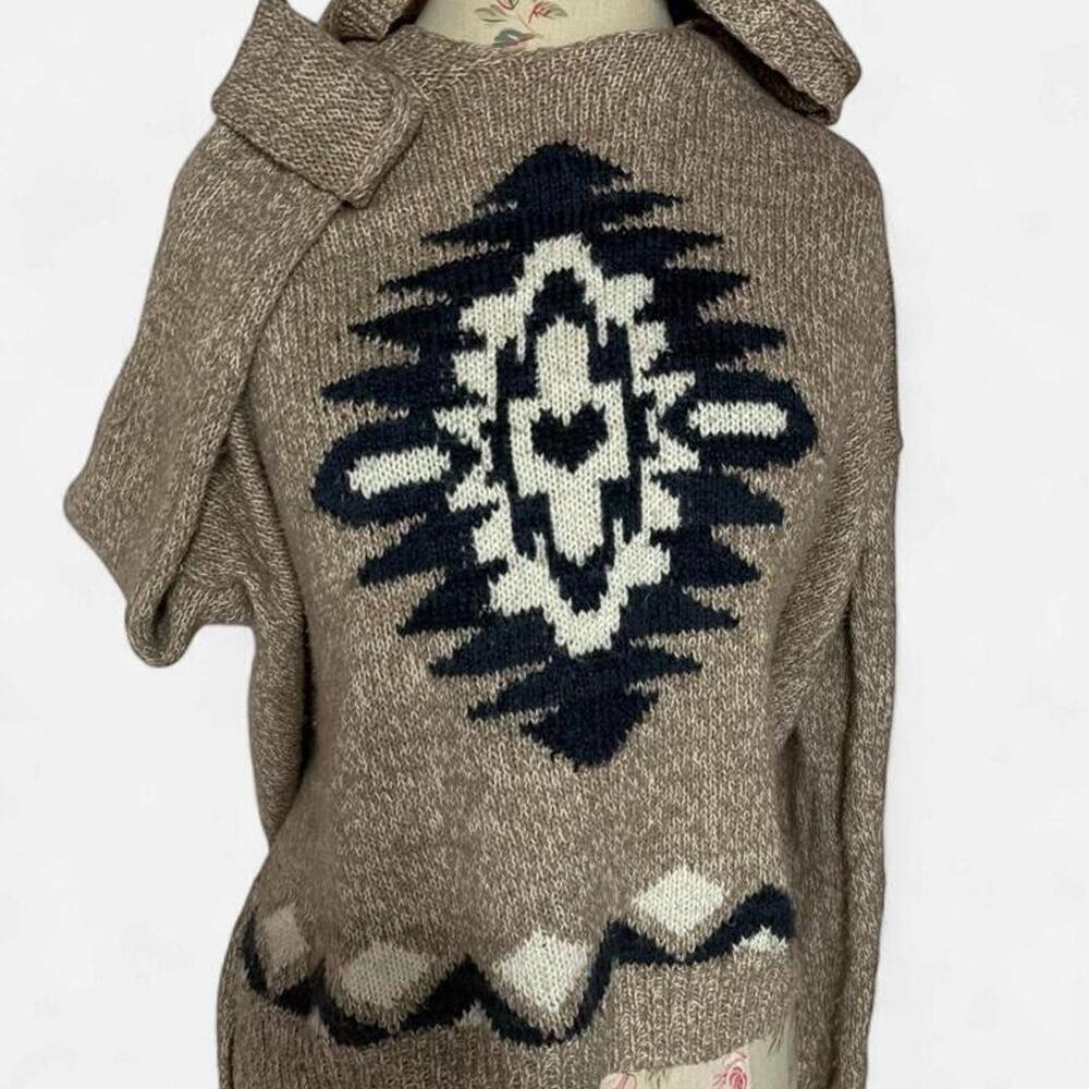 Vintage Abercrombie Knit Hooded Sweater. - Picture 2 of 6